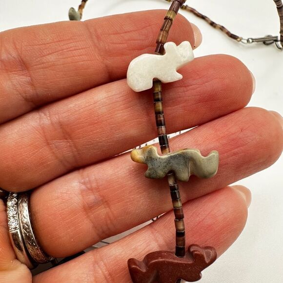 Vintage Zuni-style Fetish Carved Heishi beaded necklace! - Picture 9 of 15